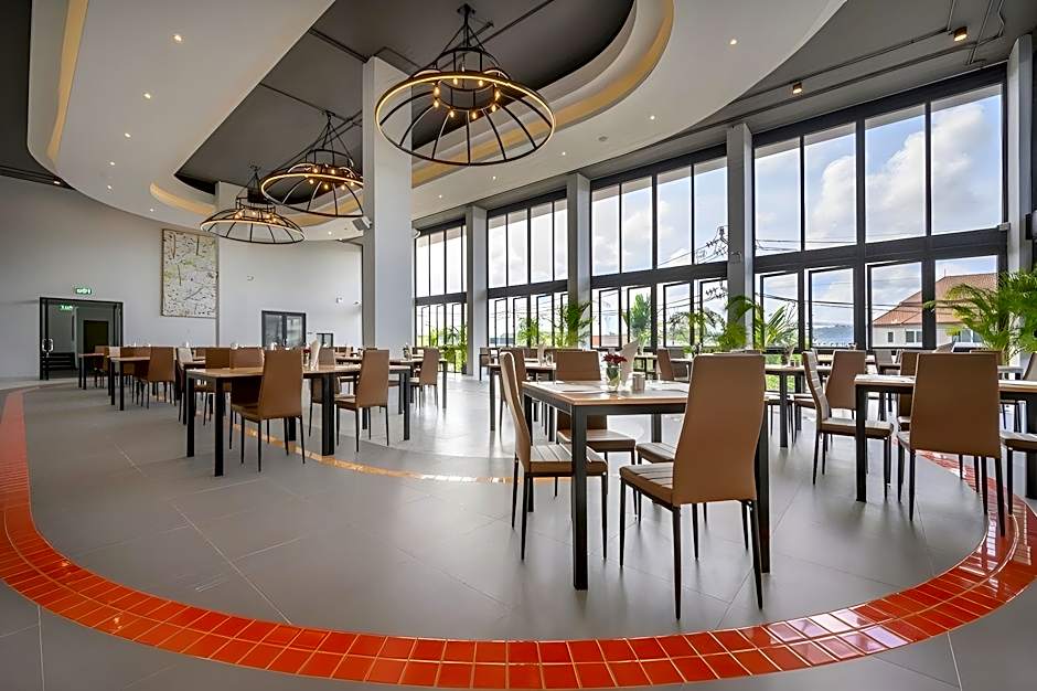 Tour De Phuket Hotel