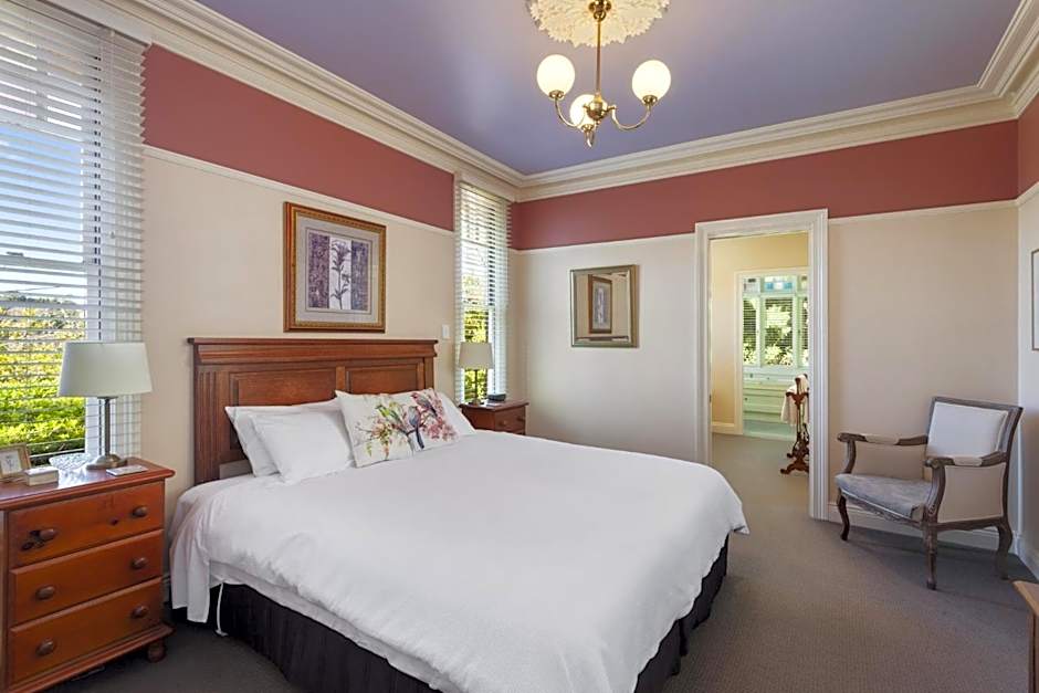 Bethany Manor Bed & Breakfast