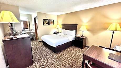 1 Queen Bed, Nonsmoking