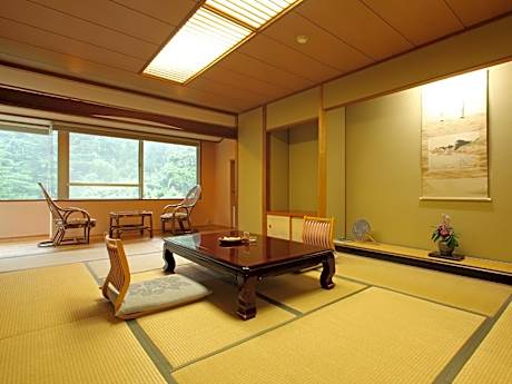 Japanese-Style Twin Room