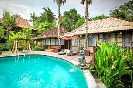 Suite Room Pool Side