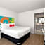 Travelodge by Wyndham Orlando Lake Buena Vista South