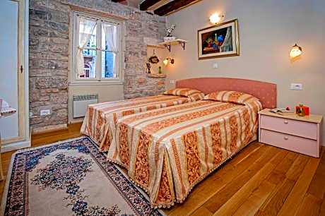 Comfort Double Room with Kitchenette