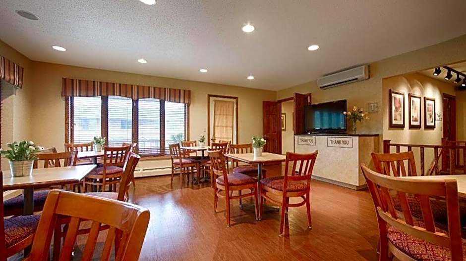 Quality Inn & Suites Detroit Lakes