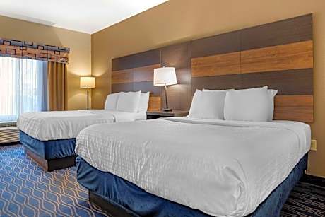 2 Queen Beds Non-Smoking Refrigerator Wi-Fi Full Breakfast