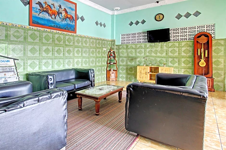 SPOT ON 92445 Mutiara Indah Hotel