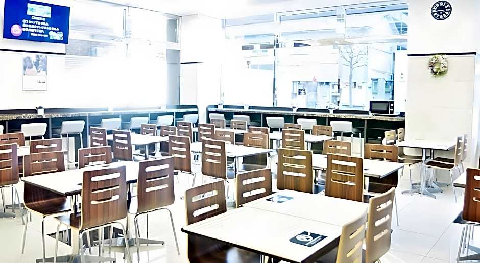 Toyoko Inn Shin-osaka Higashi-mikuni Ekimae