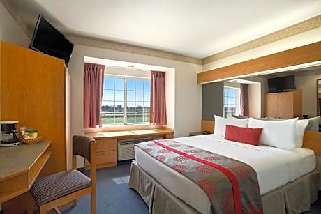 Queen Room - Non-Smoking