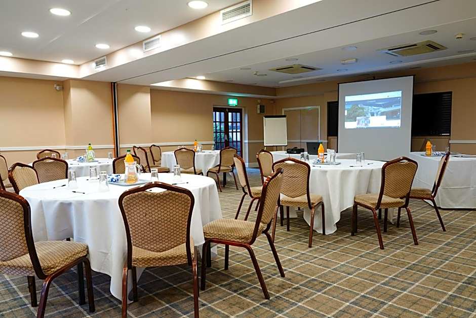 Gomersal Park Hotel & Bazaar Spa