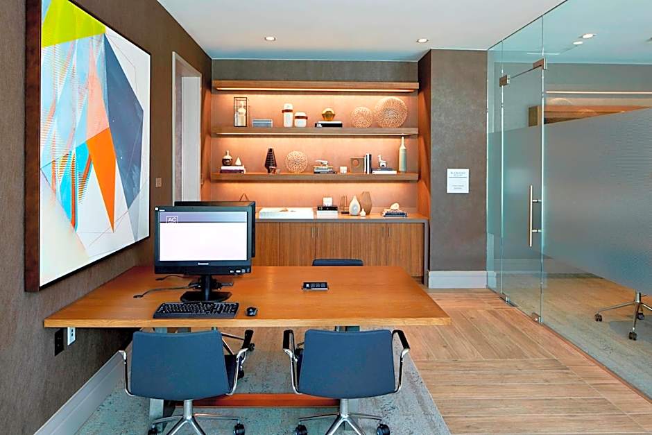 AC Hotel by Marriott Atlanta Buckhead at Phipps Plaza