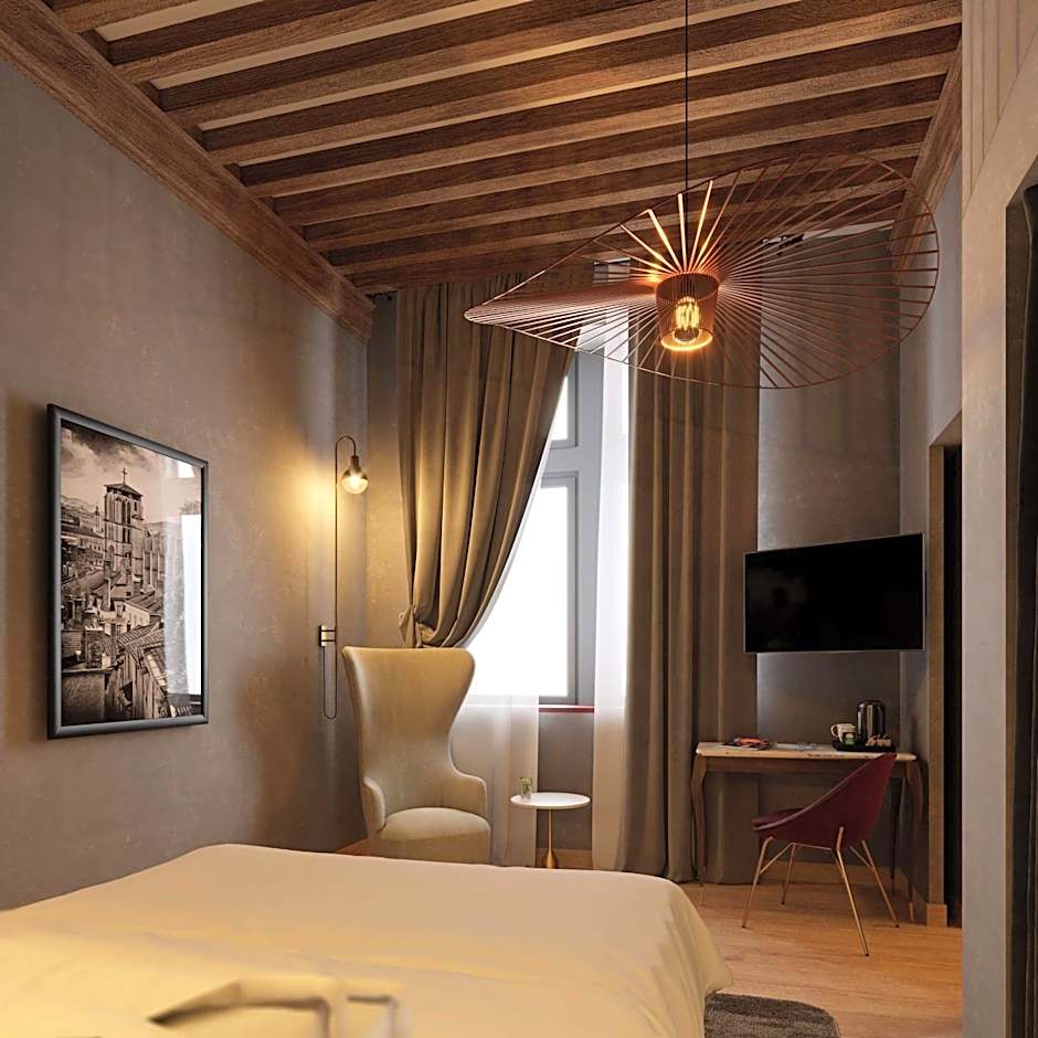 Cour des Loges Lyon, a Radisson Collection Hotel