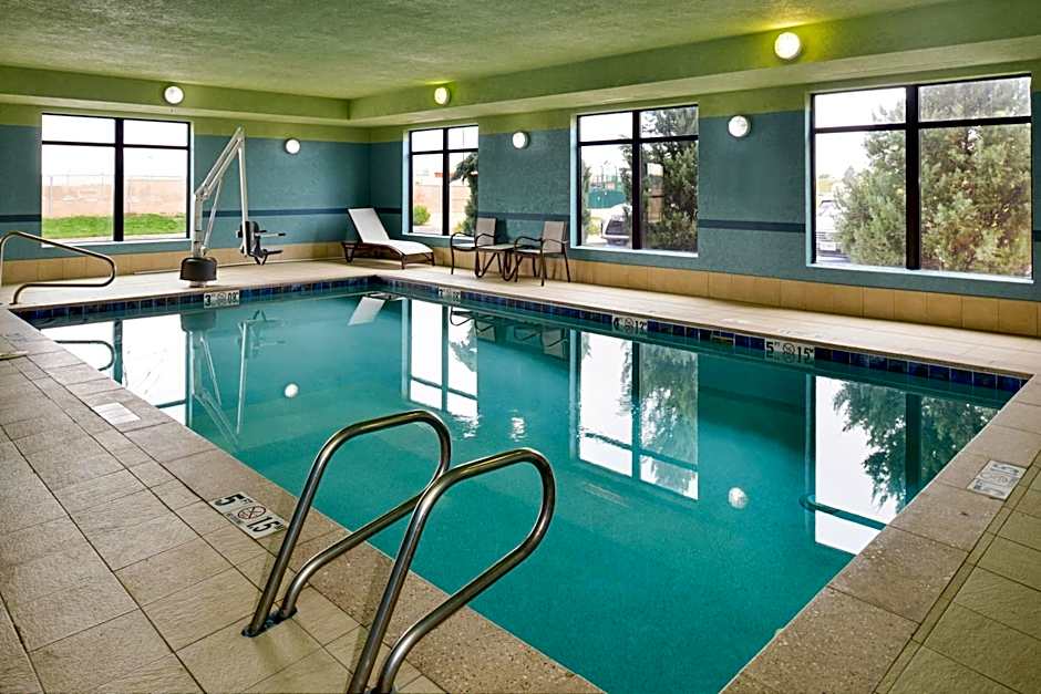 Holiday Inn Express & Suites Pueblo By IHG