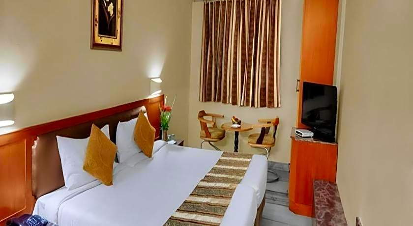 Amar Yatri Niwas Hotel
