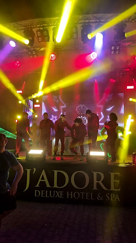 J'Adore Deluxe Hotel & Spa