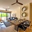 Luxury Apt Gym Jacuzzi WIFI Starlink