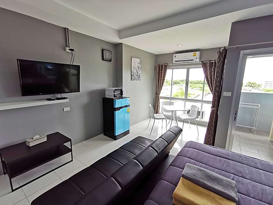 Karon Studio Apartment