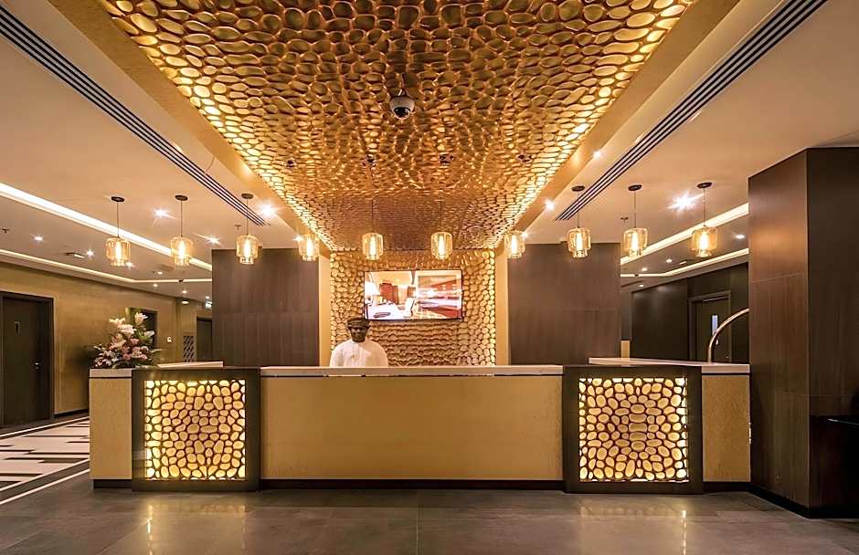 Carnelian Muscat - Airport Hotel