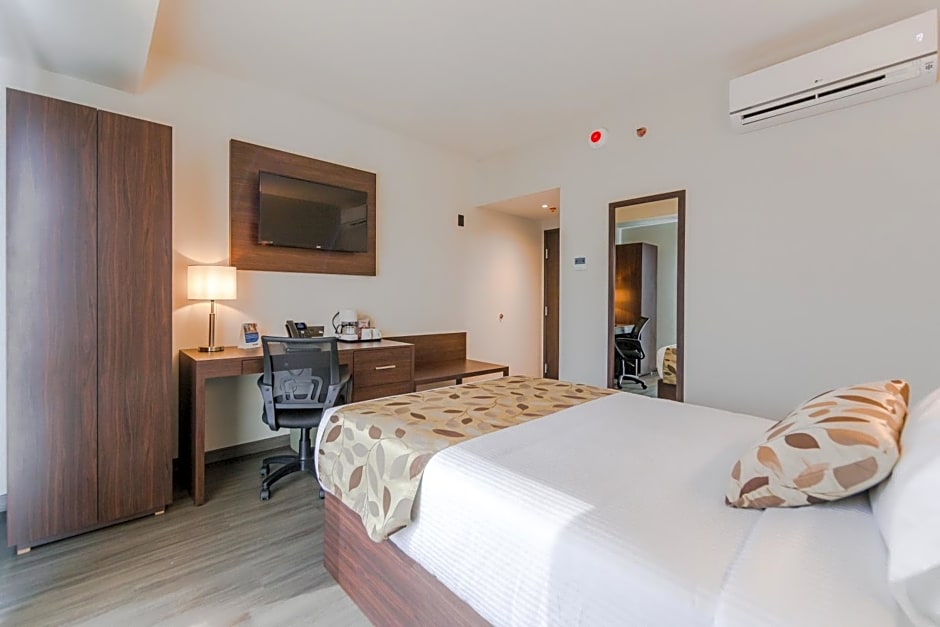 Sleep Inn Guadalajara Galerias