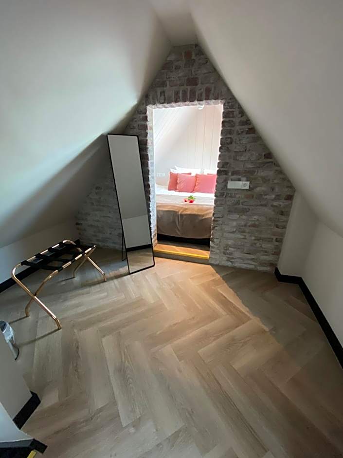 Harbour Suites Boutique Hotel