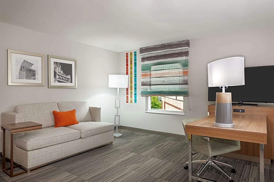 Hampton Inn By Hilton & Suites Atlanta Buckhead Place, GA