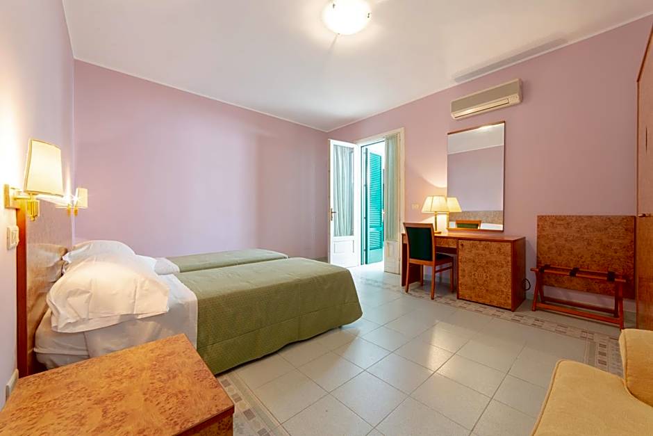 Antica Masseria Li Sauli