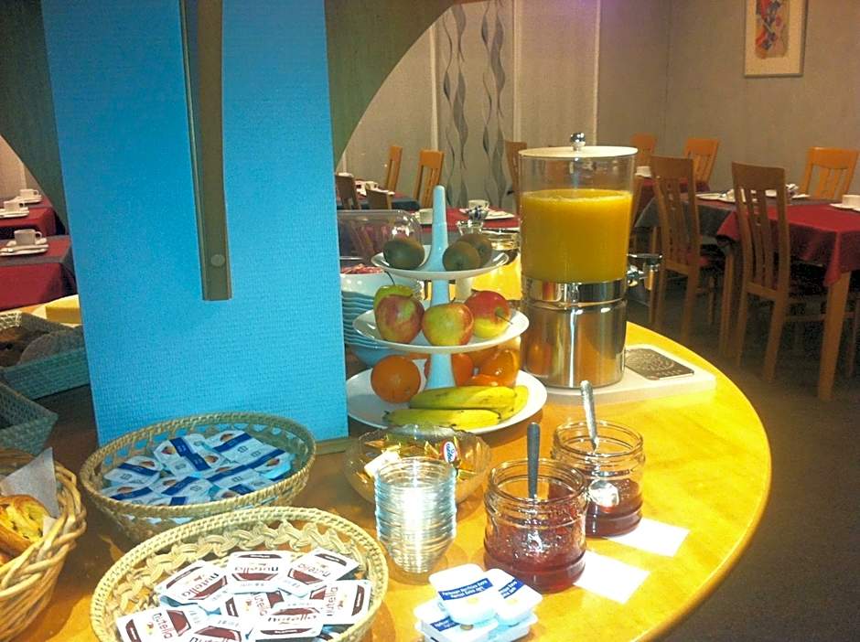 Amadeus Hotel