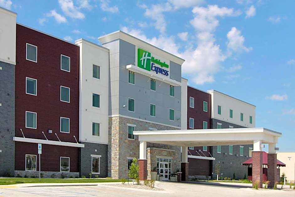 Photo 1 of 50 of Holiday Inn Express Fargo SW - I-94 Medical Center By IHG