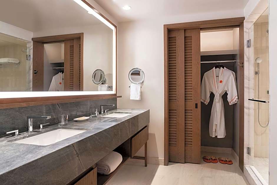 Mauna Kea Beach Hotel, Autograph Collection by Marriott