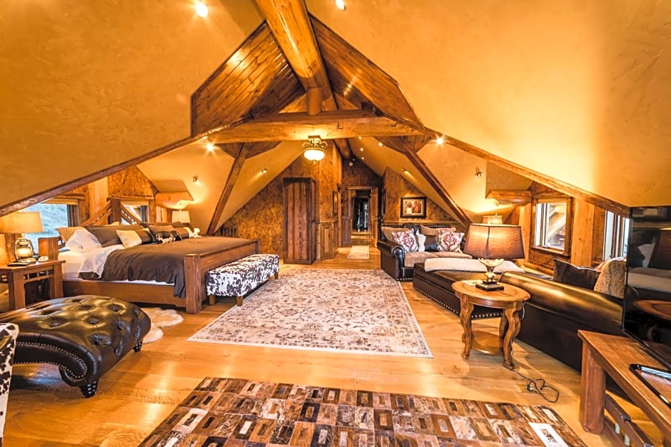 Coyote Bluff Estate