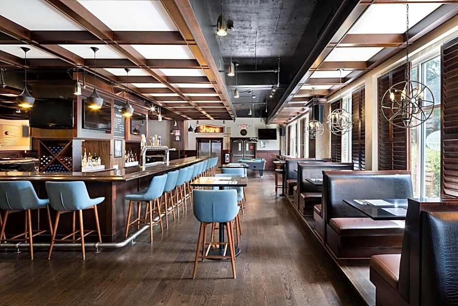 Four Points By Sheraton Victoria Gateway