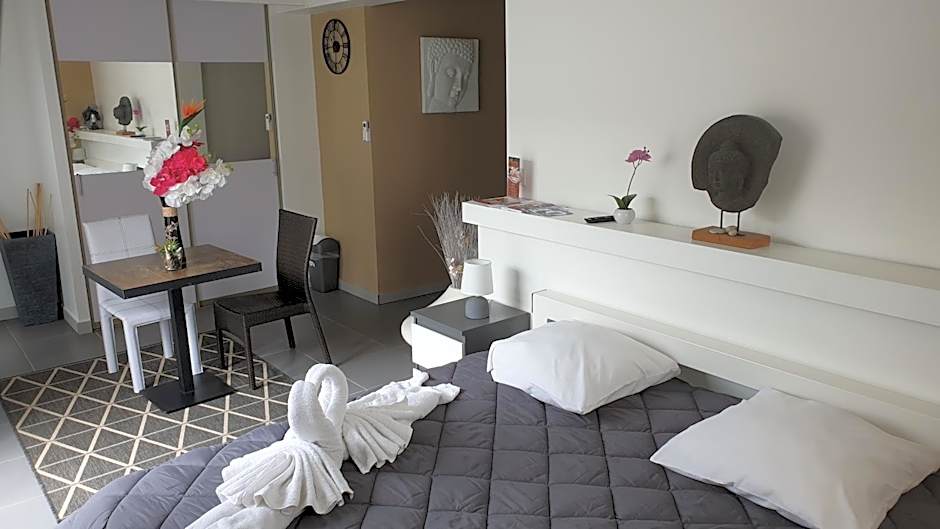 Mas La Farelle Chambre d'hote,Fitness & Salle de jeux Gratuite & SPA en supplément