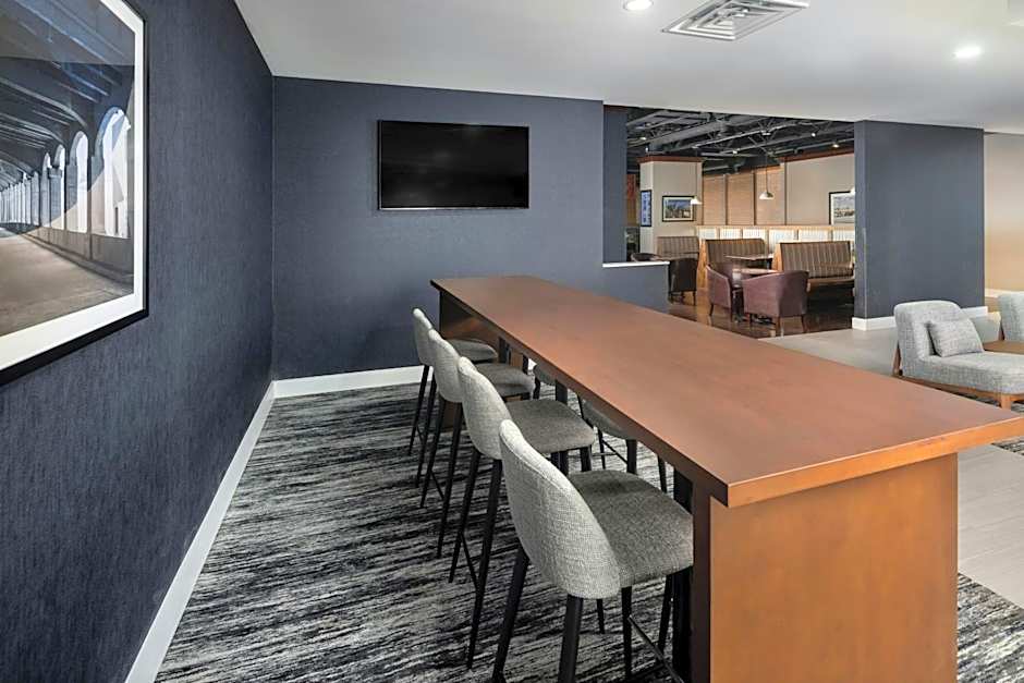 Four Points By Sheraton Kansas City Airport