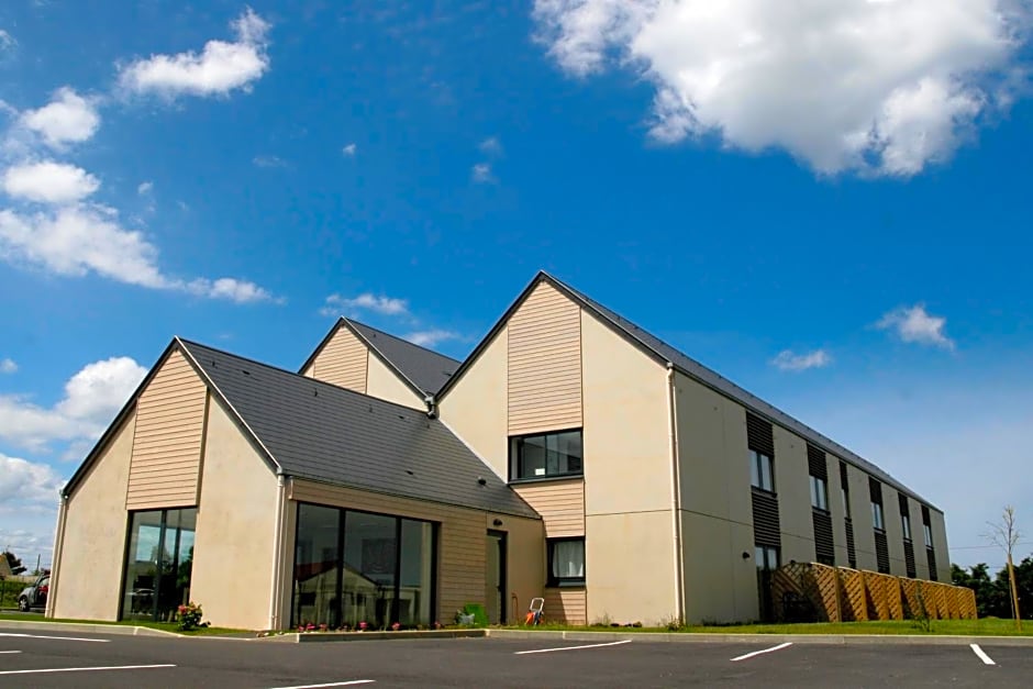 Gold Beach Hotel & RESIDENCE