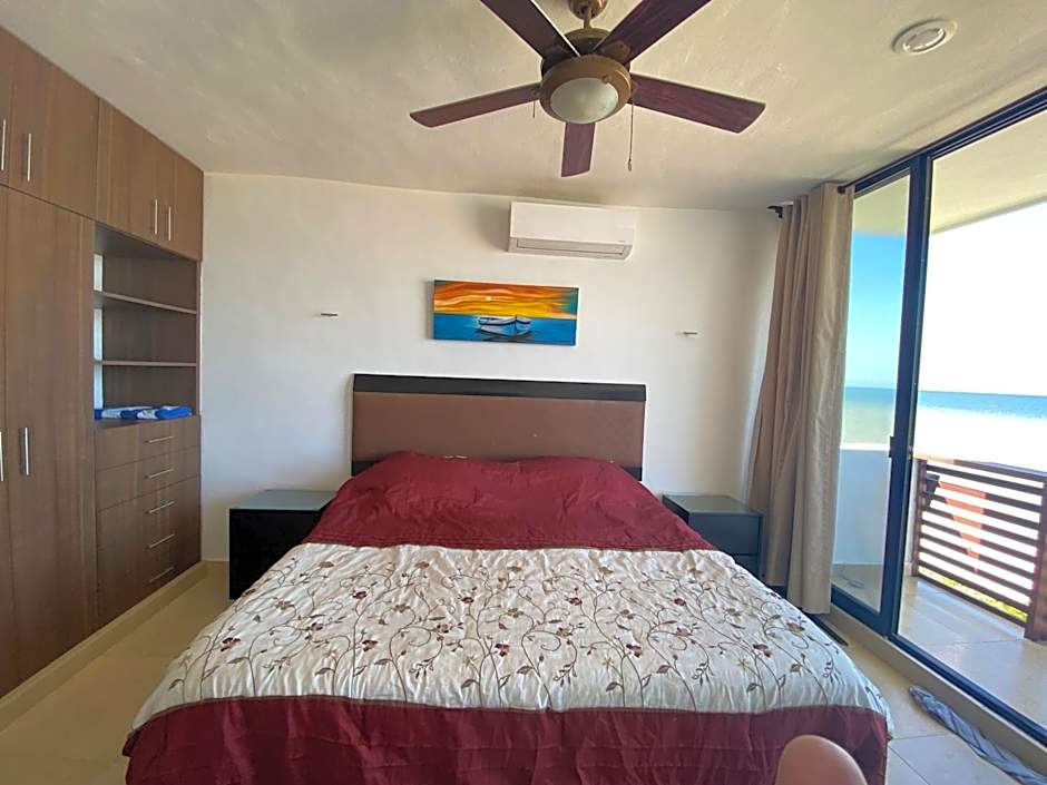 Escape to Paradise, Minimalist 4-BR Beachfront, 300 Mbps with amazing views