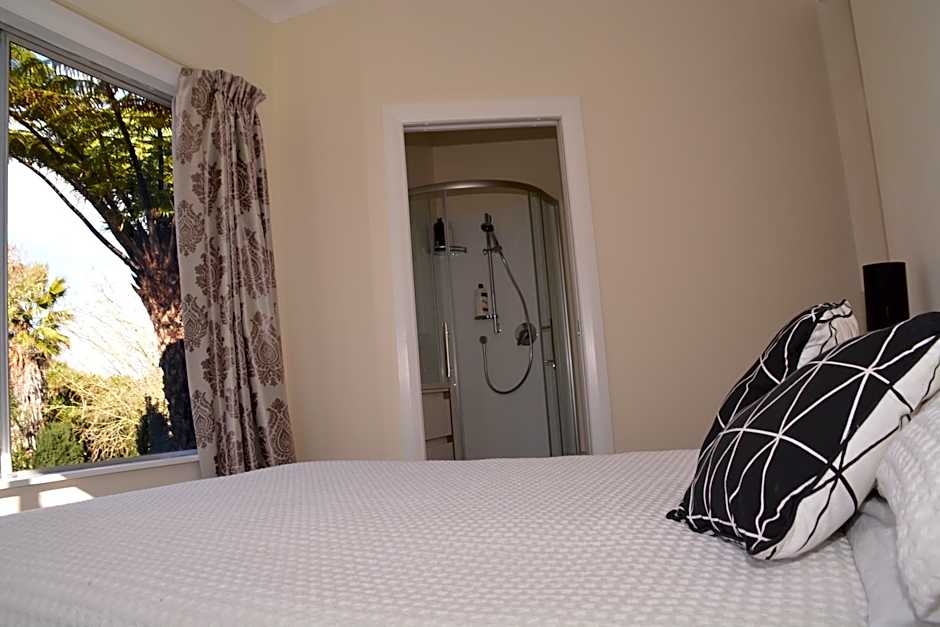 English Cherry Tree Manor