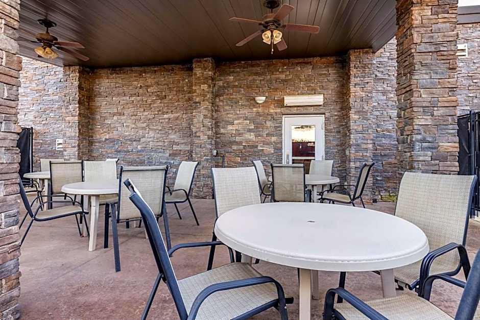 Comfort Inn Bentonville - Crystal Bridges