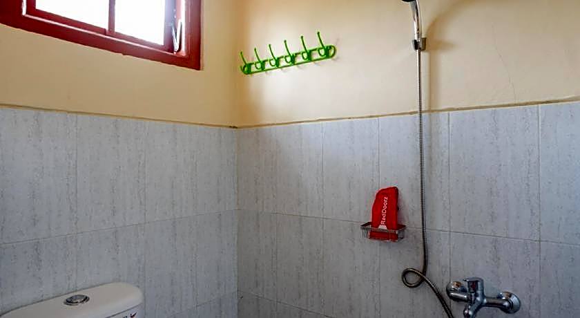 RedDoorz Syariah near Alun Alun Purwokerto