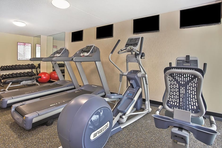 Holiday Inn Akron-West, an IHG Hotel