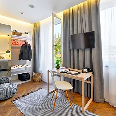 Superior Double or Twin Room with Terrace