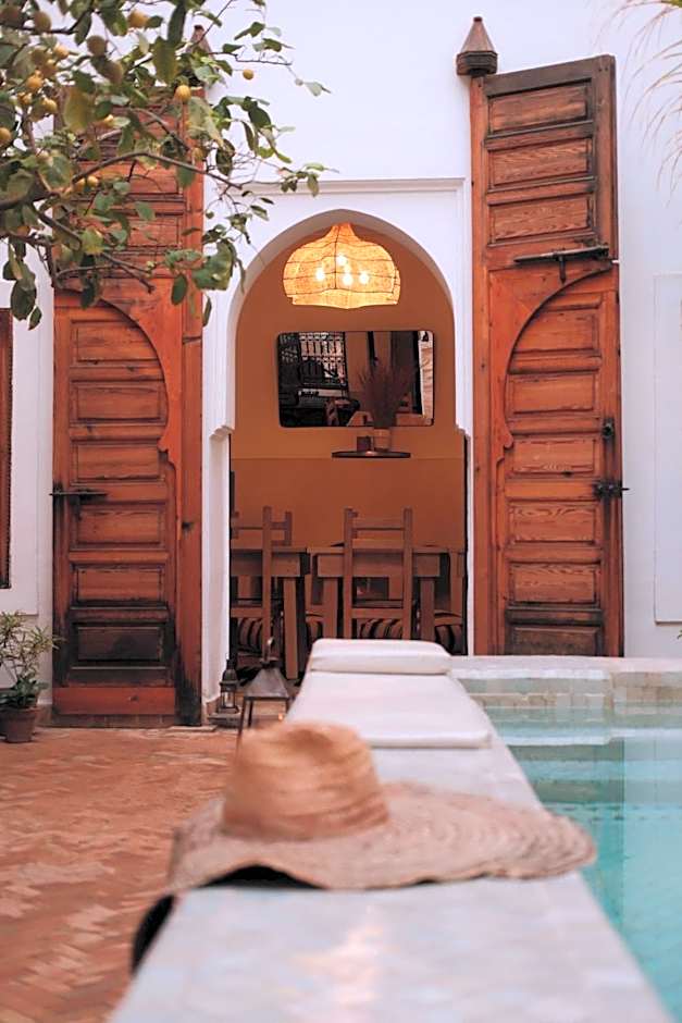 RIAD SAMAH