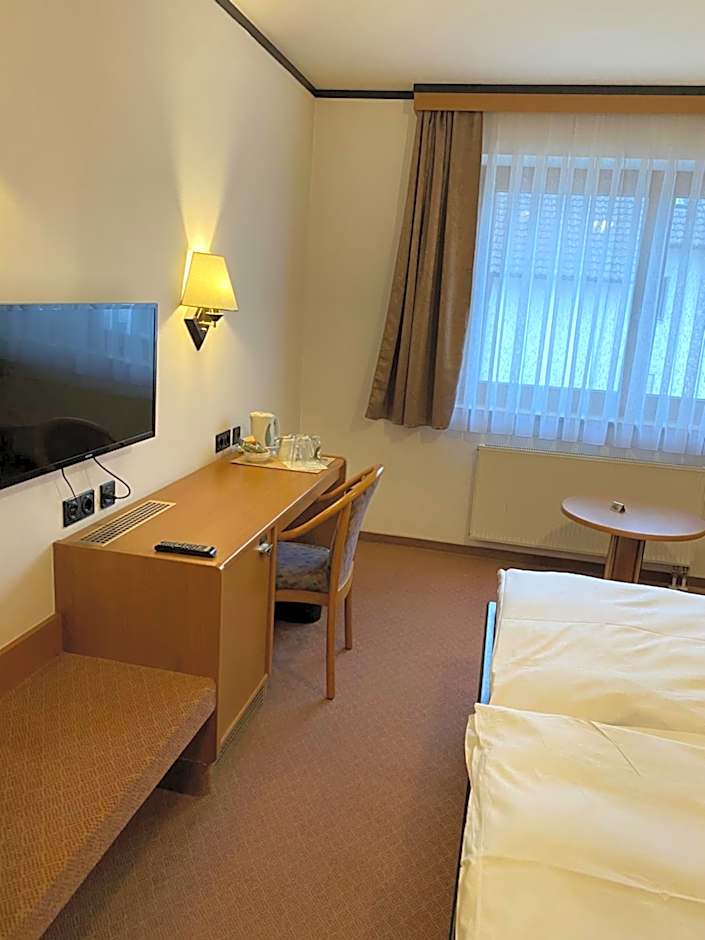 Photo 1 of 27 of Double Room