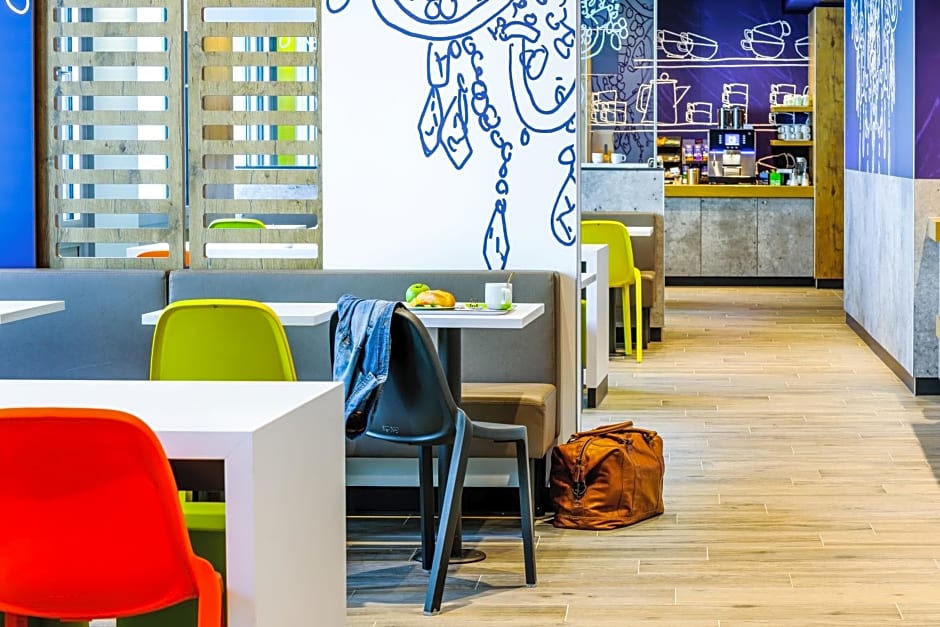 ibis Budget Courbevoie Paris La Defense