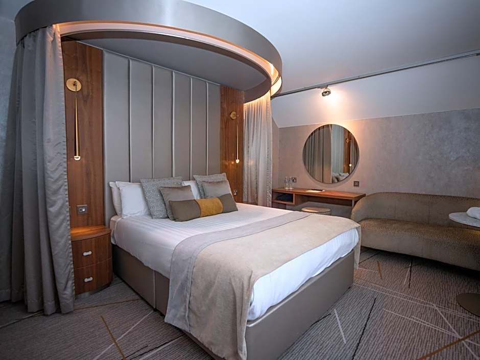 The Royal Toby Hotel