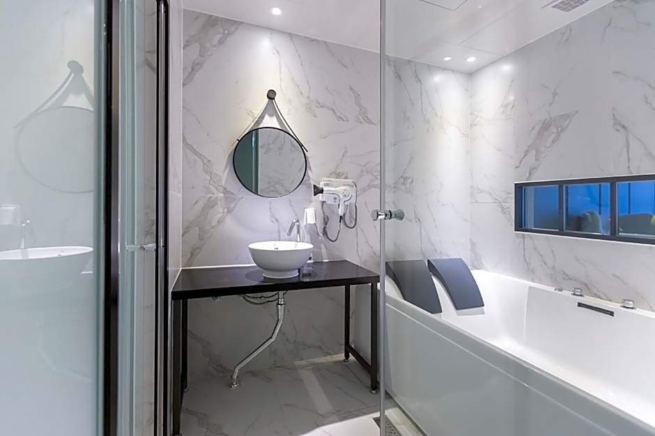 Brown Dot Hotel Gyeongju