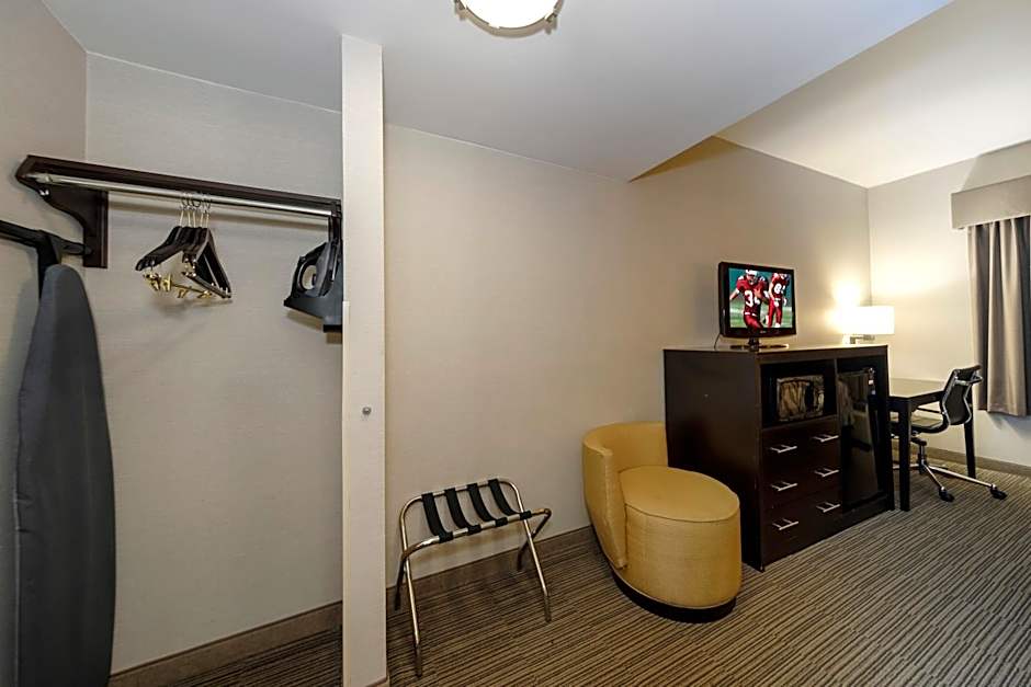 Red Roof Inn & Suites Newburgh - Stewart Airport