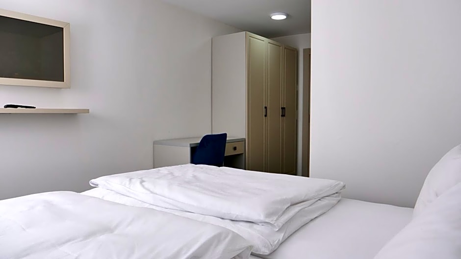 Evsenn Hotel