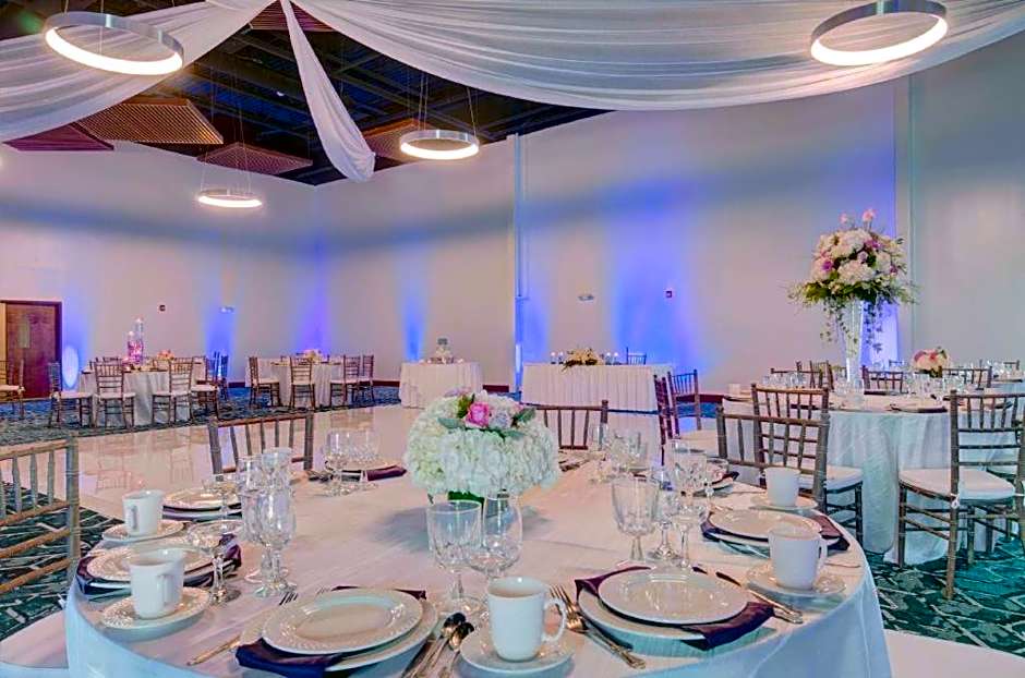 Hampton Inn & Suites Boston/Stoughton