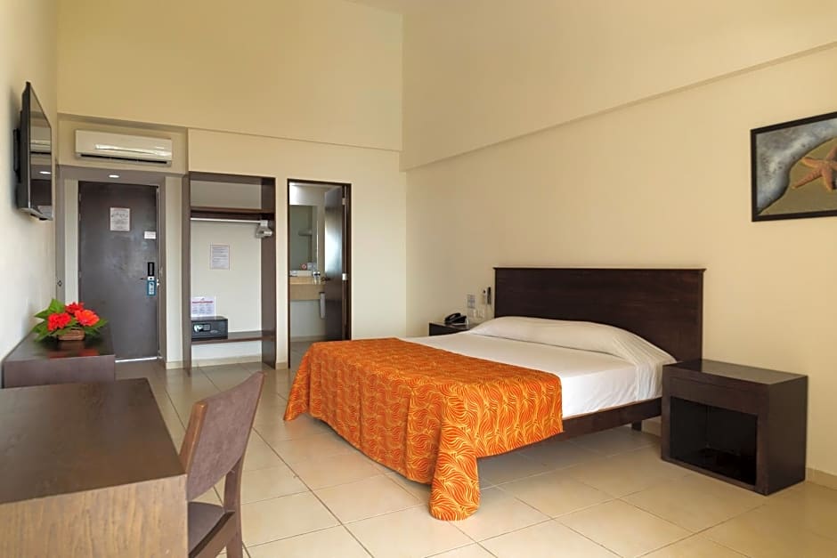 Costa Club Punta Arena