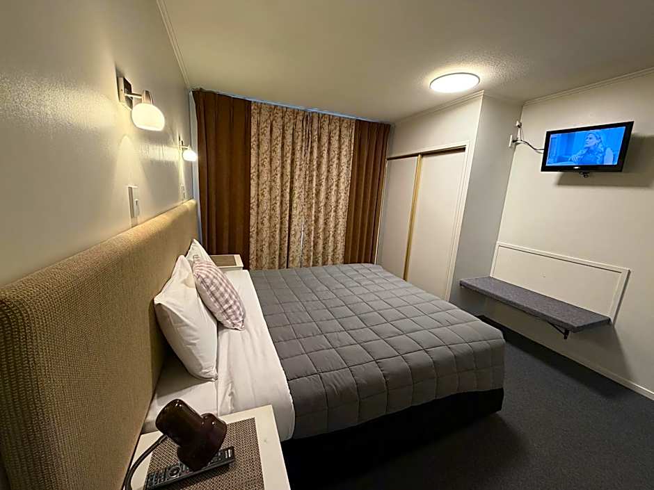 Aalton Motel