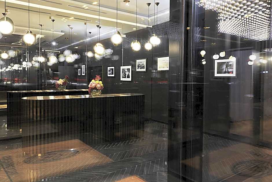 Roomers Munich, Autograph Collection by Marriott